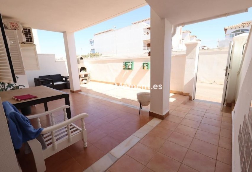 Resale - Detached villa - Orihuela Costa