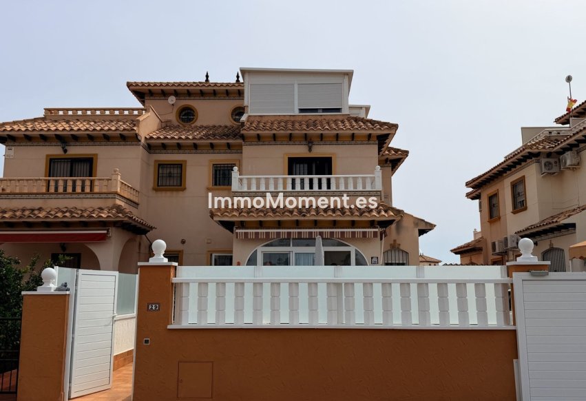 Resale - Detached villa - Orihuela Costa