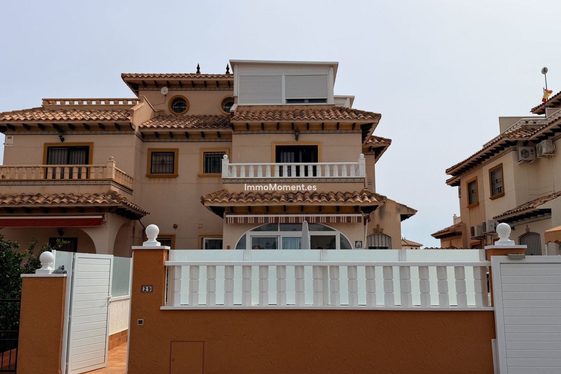 Resale - Detached villa - Orihuela Costa