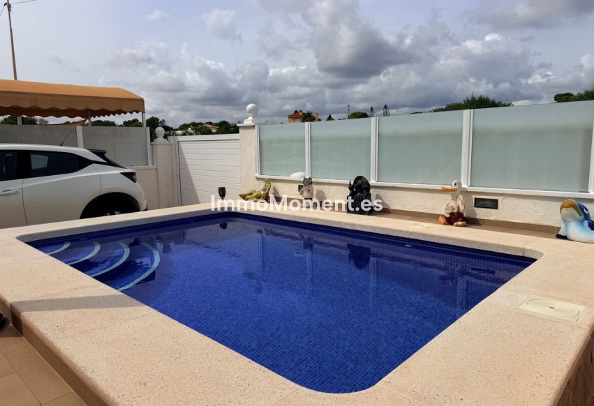 Resale - Detached villa - Orihuela Costa