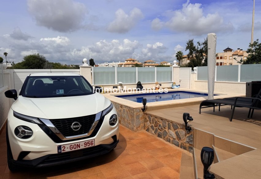 Resale - Detached villa - Orihuela Costa