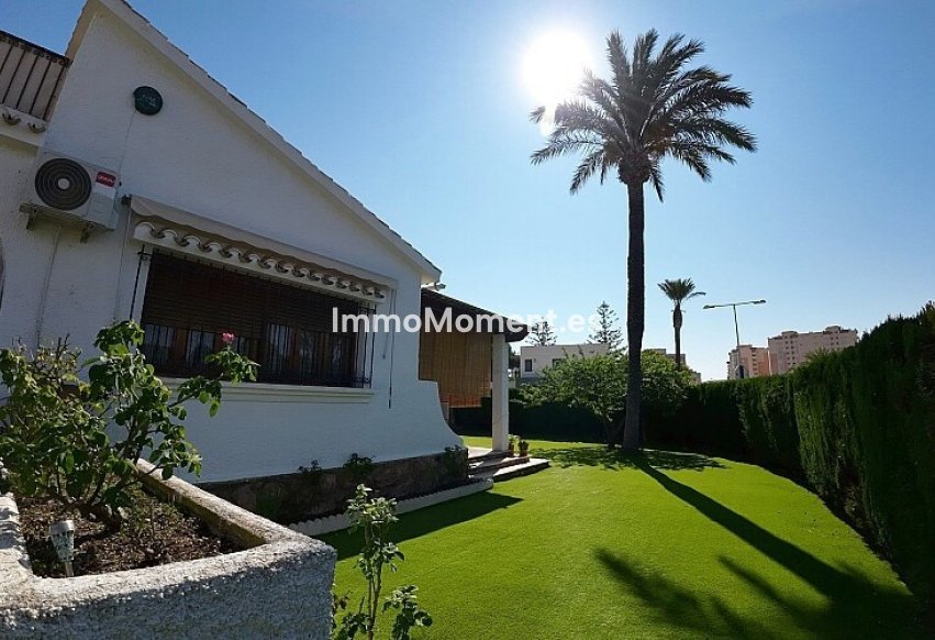 Resale - Detached villa - Orihuela - Dehesa de campoamor