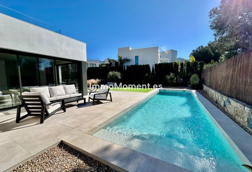 Resale - Detached villa - Orihuela - Las Colinas Golf