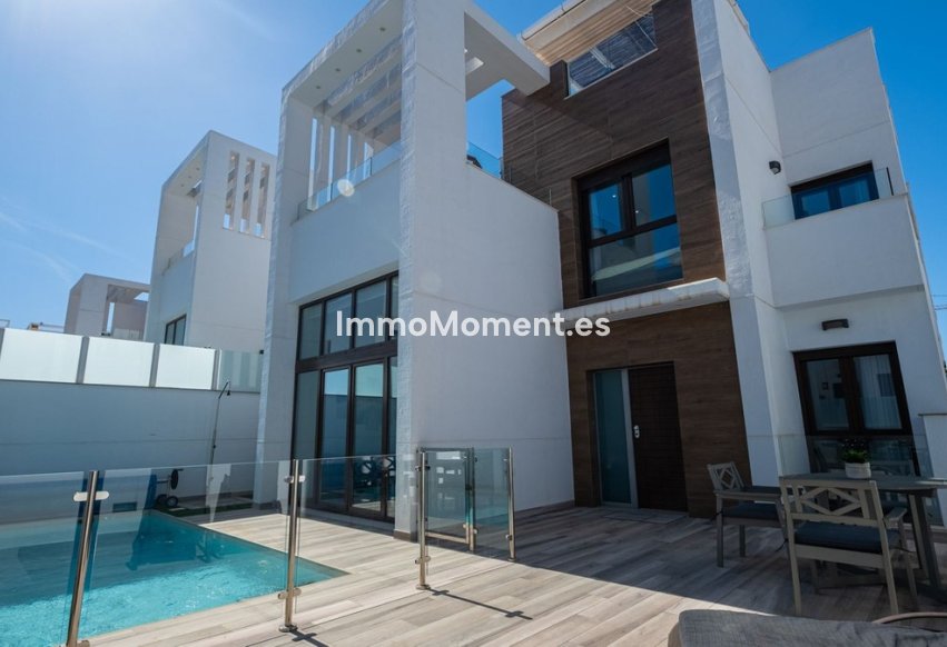 Resale - Detached villa - Orihuela - Los Balcones - Los Altos del Edén