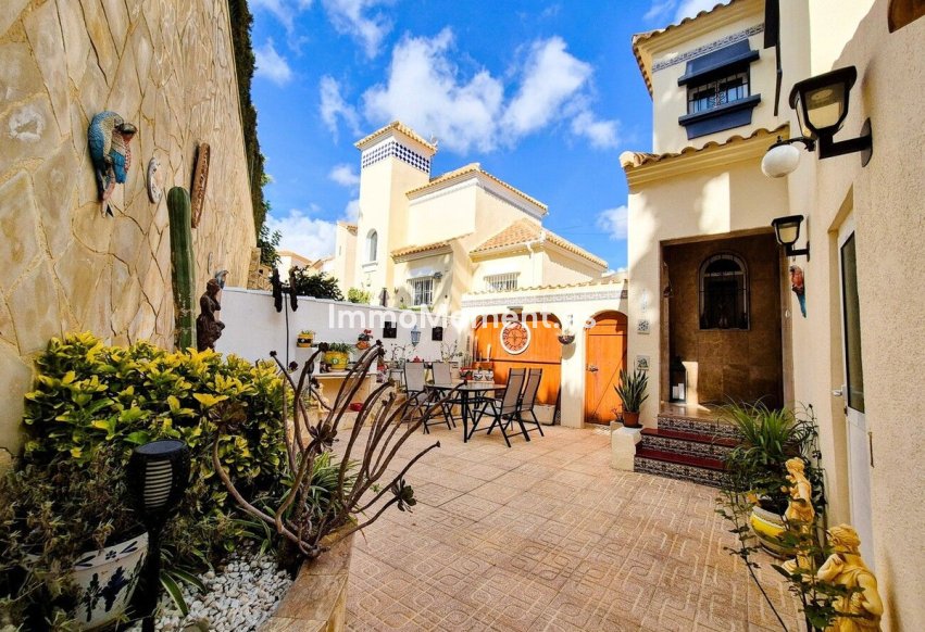Resale - Detached villa - Orihuela - Orihuela Costa