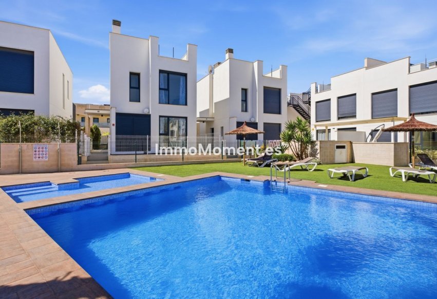 Resale - Detached villa - Orihuela - Punta Prima