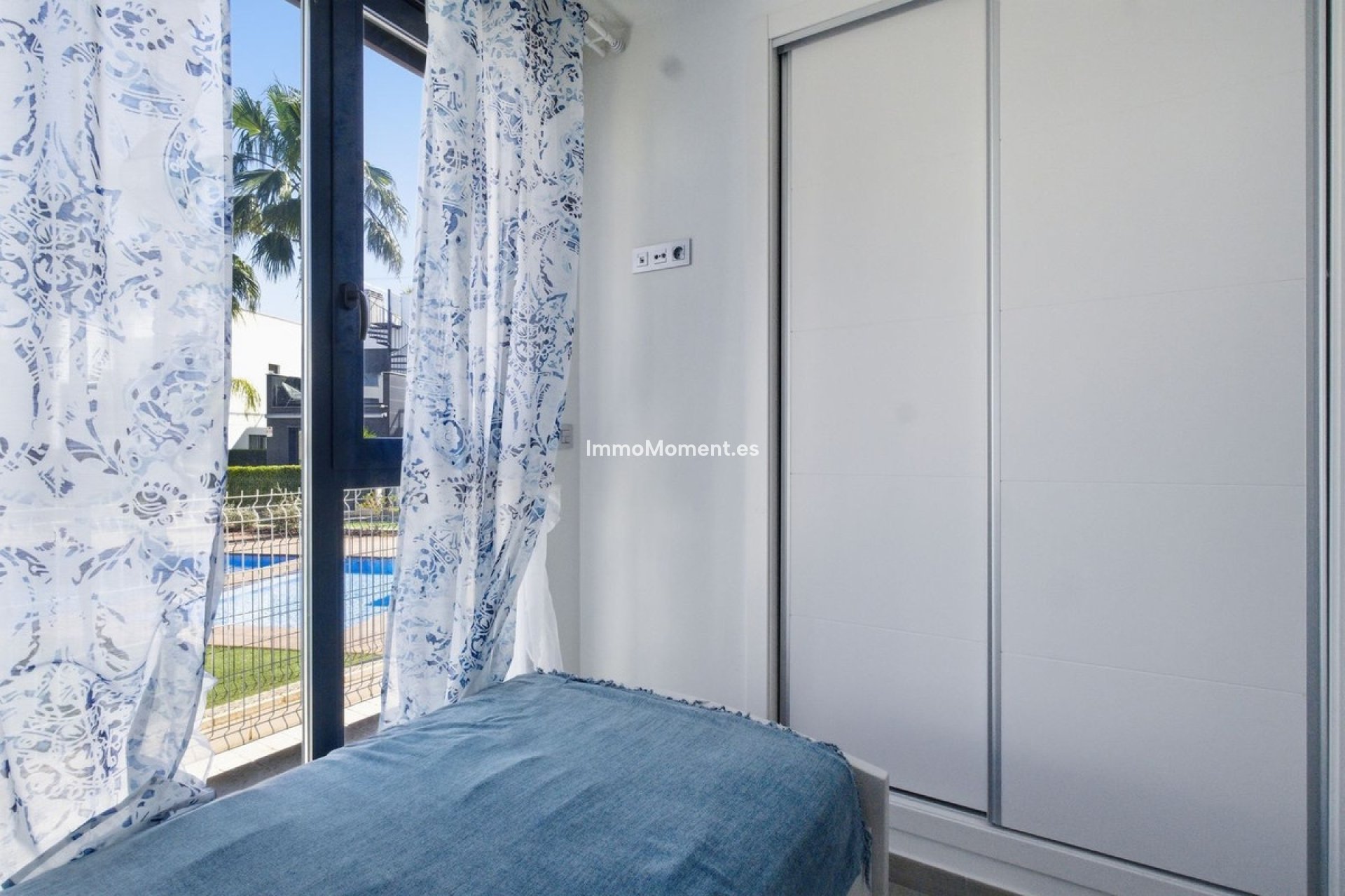 Resale - Detached villa - Orihuela - Punta Prima