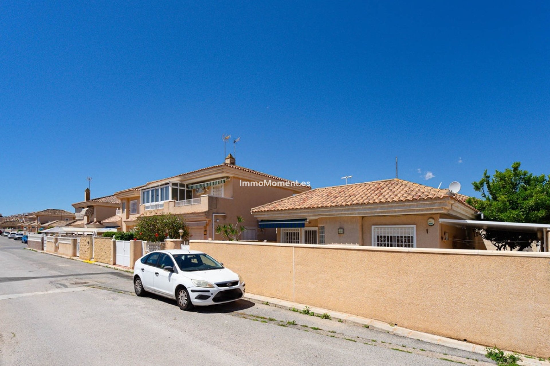 Resale - Detached villa - Orihuela - Punta Prima