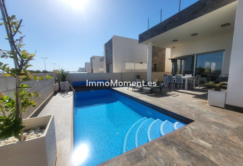 Resale - Detached villa - Orihuela - Villamartin