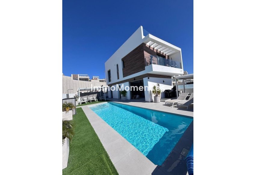 Resale - Detached villa - Orihuela - Villamartin