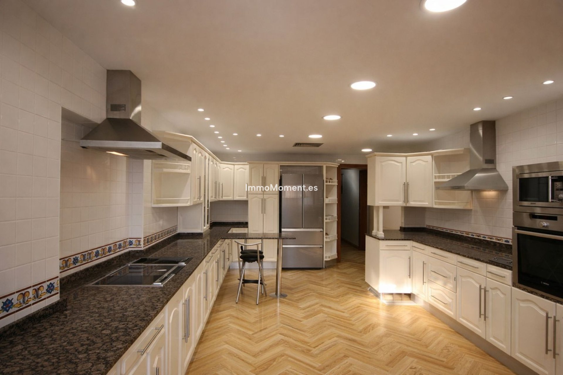 Resale - Detached villa - Puerto Banús