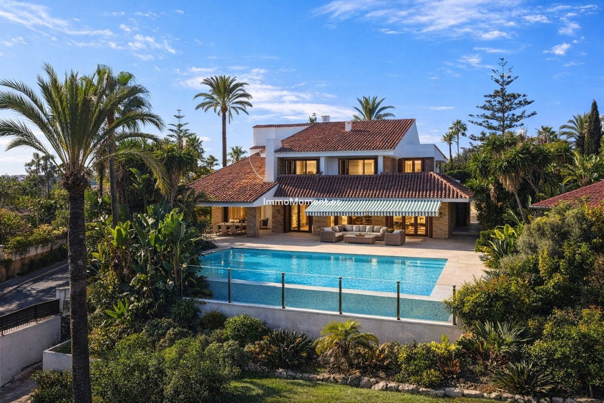 Resale - Detached villa - Puerto Banús