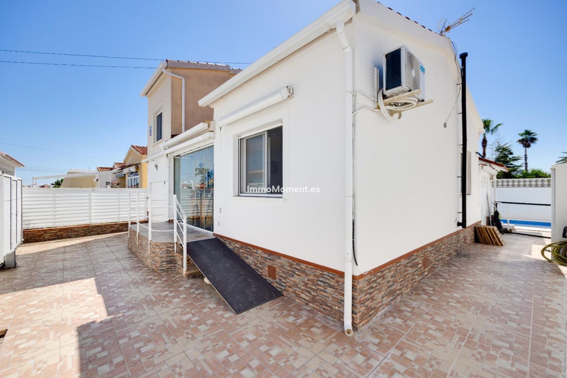 Resale - Detached villa - San Fulgencio - La Marina