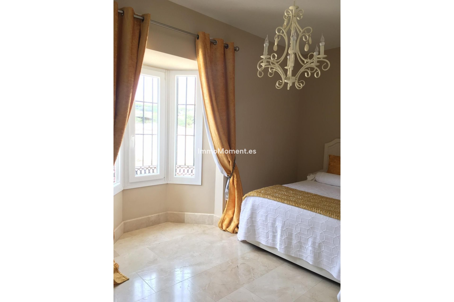 Resale - Detached villa - Sotogrande - San Roque