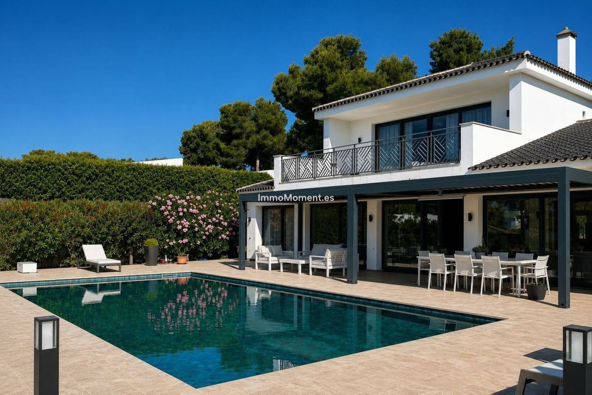 Resale - Detached villa - Sotogrande