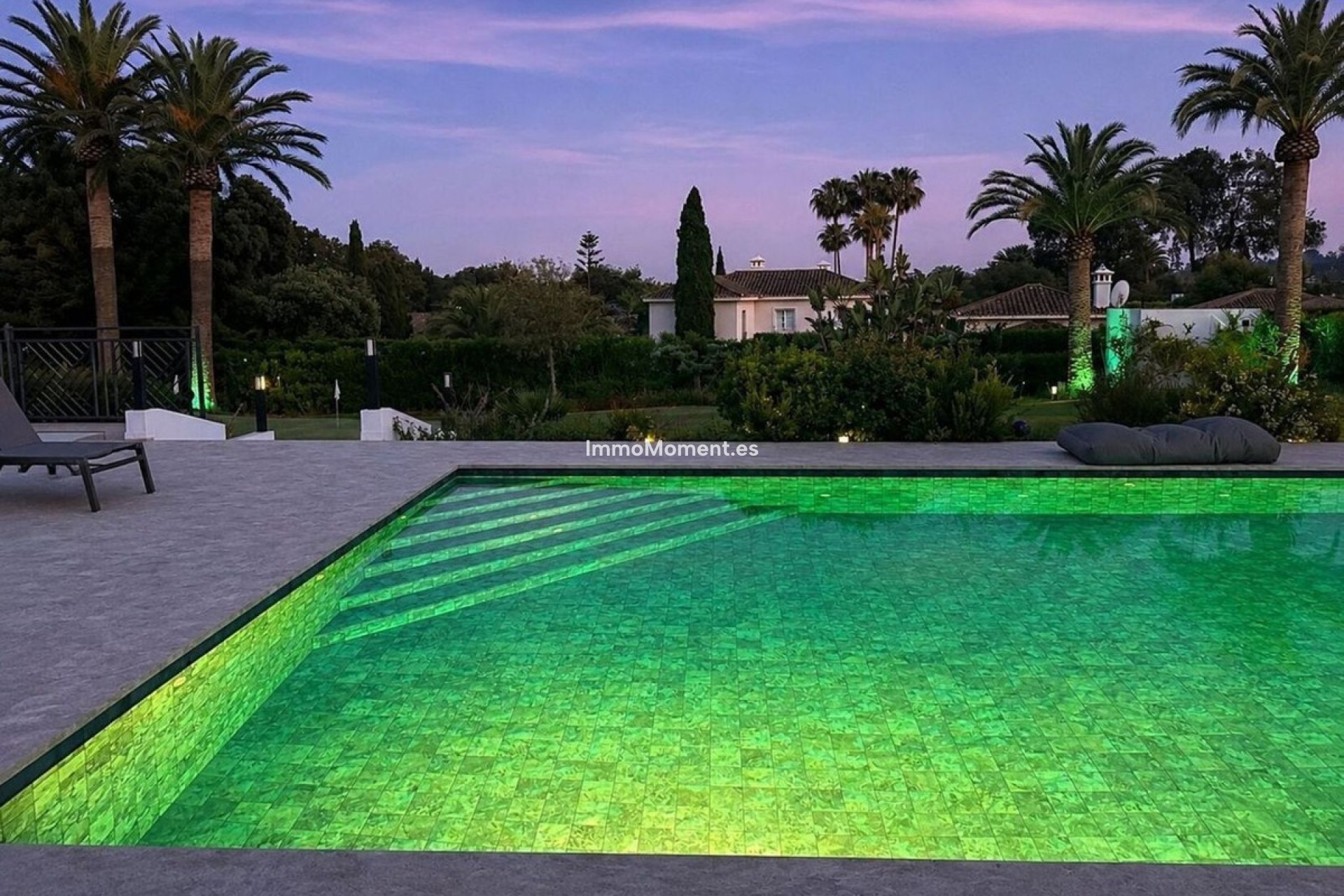 Resale - Detached villa - Sotogrande