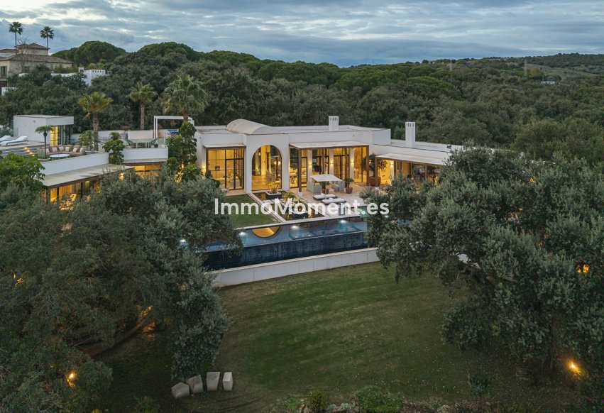 Resale - Detached villa - Sotogrande