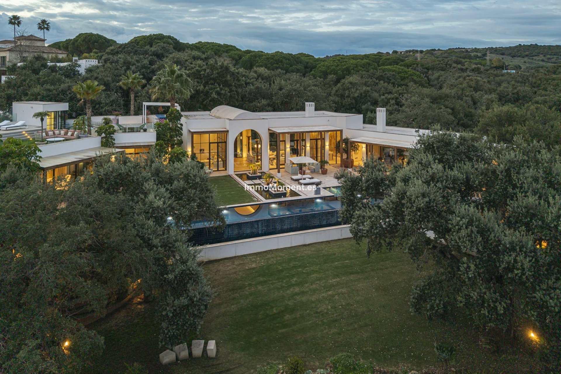 Resale - Detached villa - Sotogrande