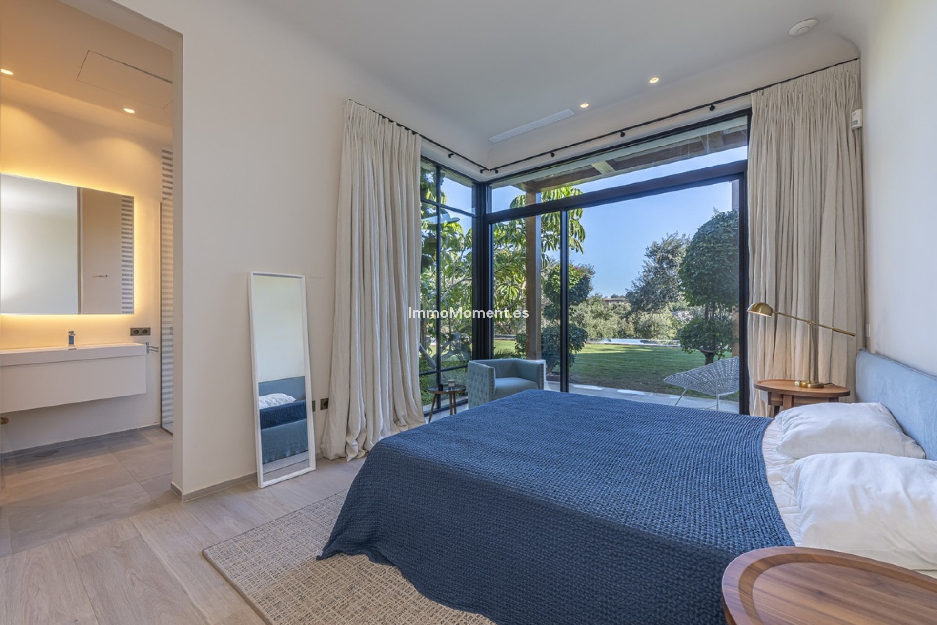 Resale - Detached villa - Sotogrande