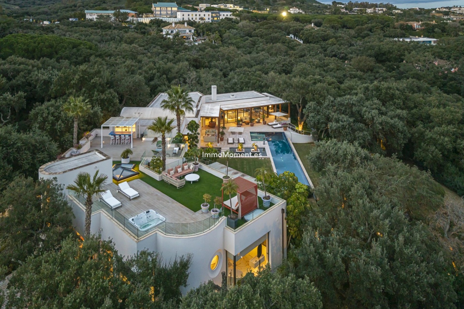 Resale - Detached villa - Sotogrande