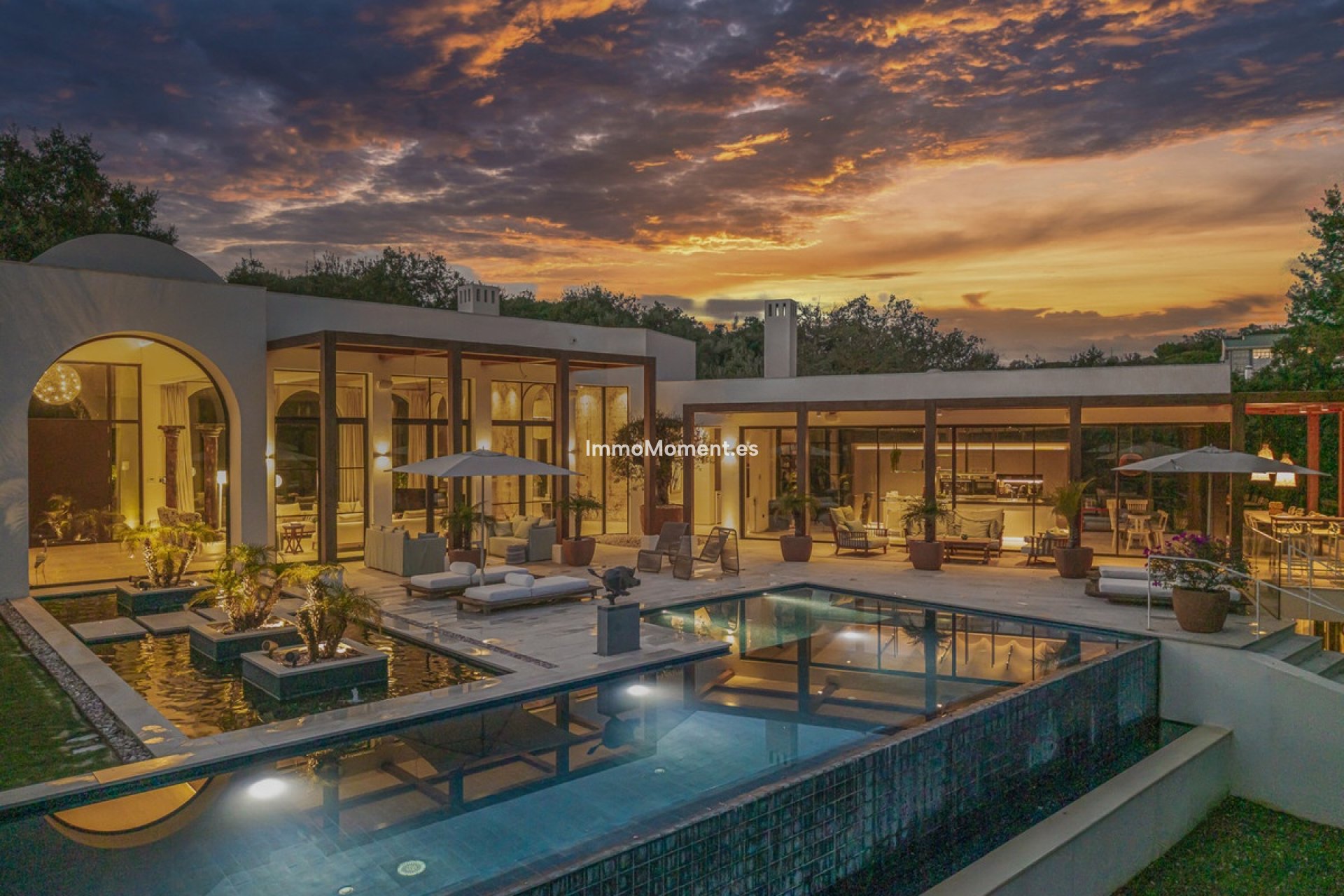 Resale - Detached villa - Sotogrande