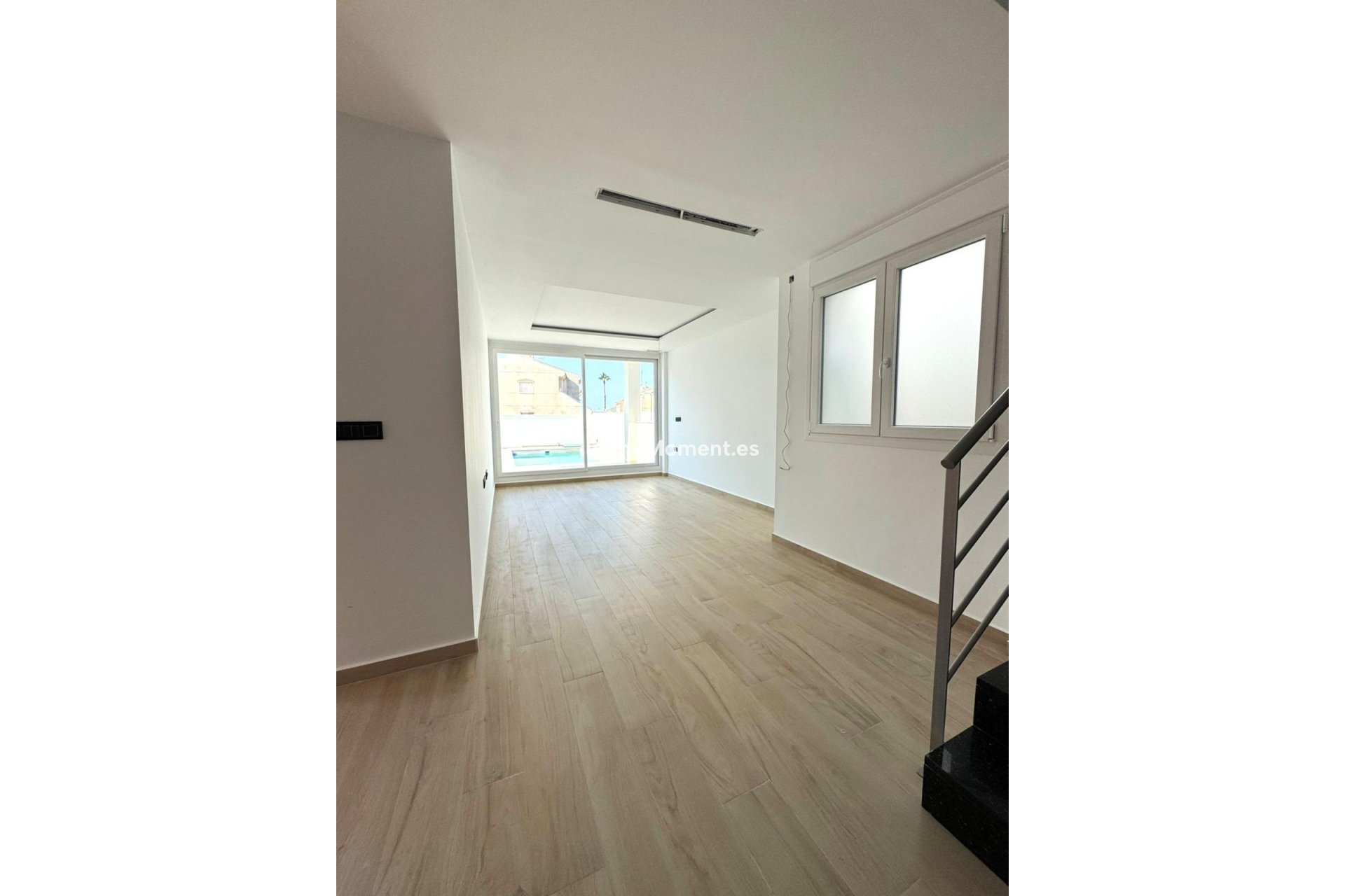 Resale - Detached villa - Torrevieja - Aguas Nuevas