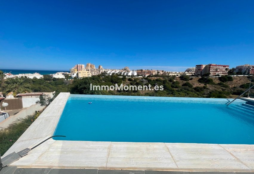 Resale - Detached villa - Torrevieja - La Mata
