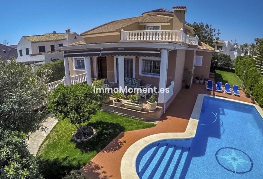 Resale - Detached villa - Torrevieja - La Mata