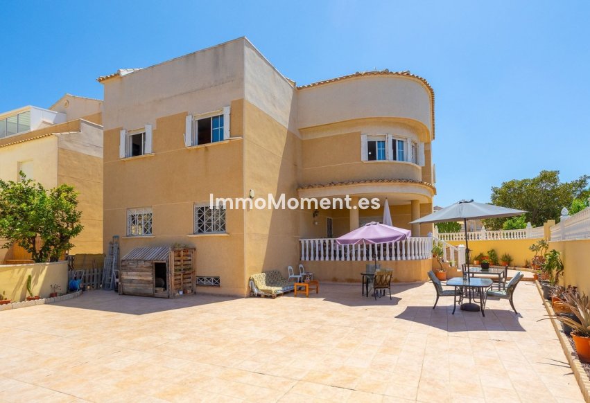 Resale - Detached villa - Torrevieja - La Siesta