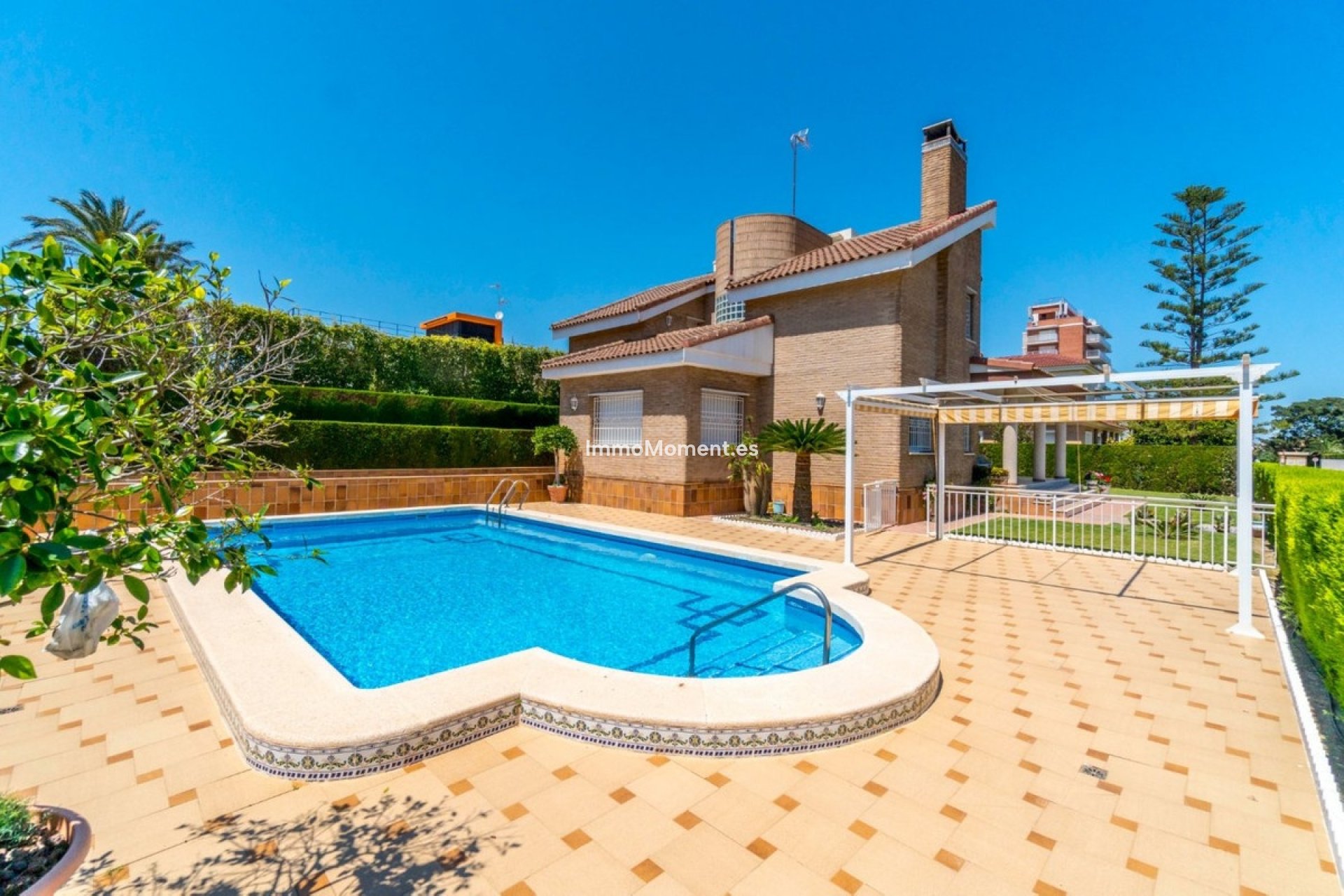 Resale - Detached villa - Torrevieja - La Veleta