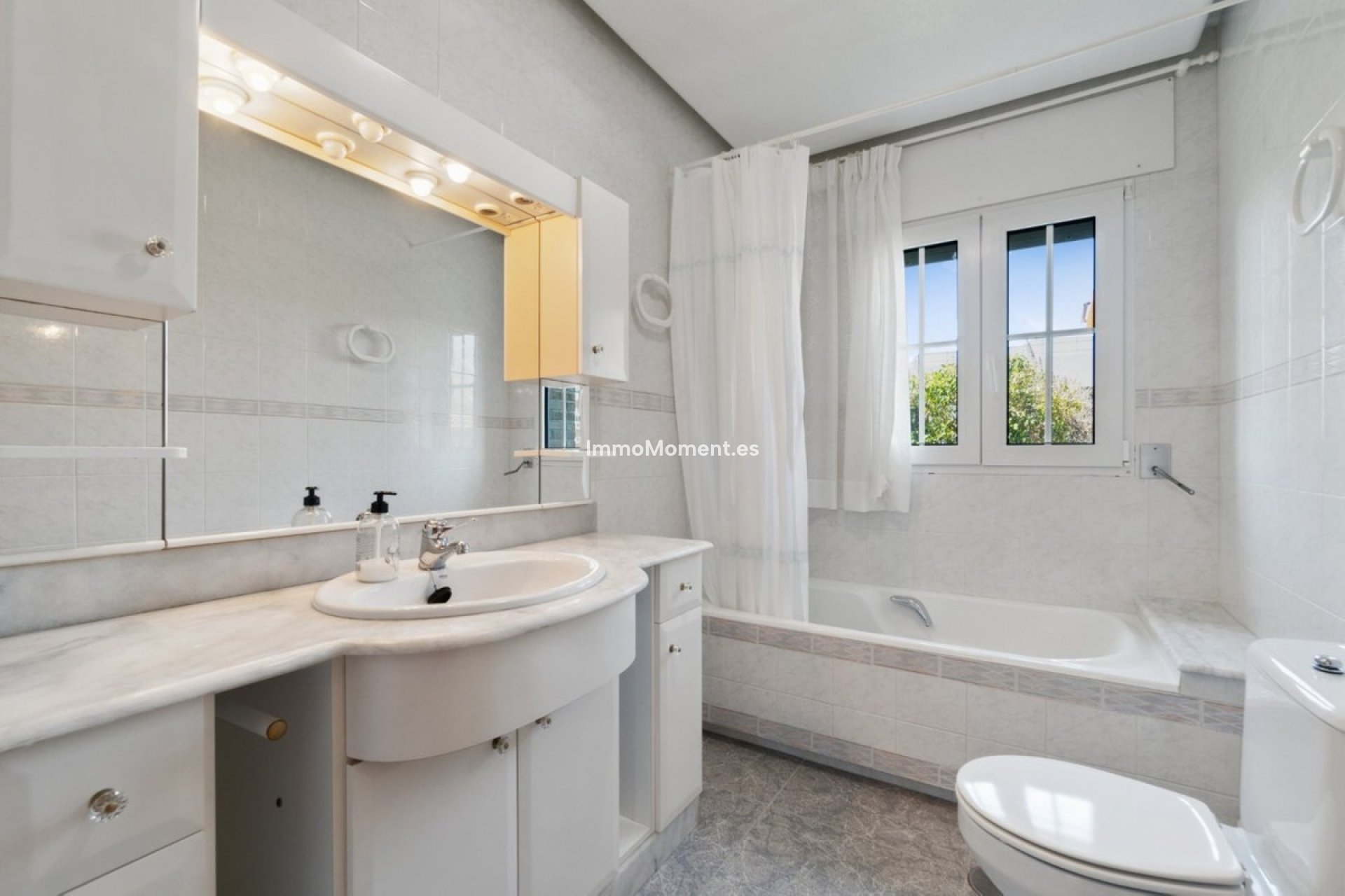 Resale - Detached villa - Torrevieja - La Veleta