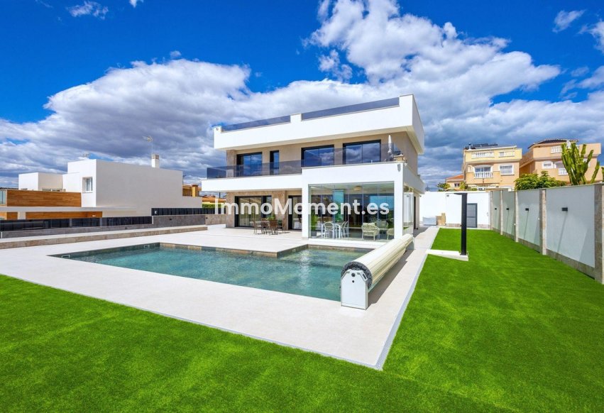 Resale - Detached villa - Torrevieja - Torrevieja Centro