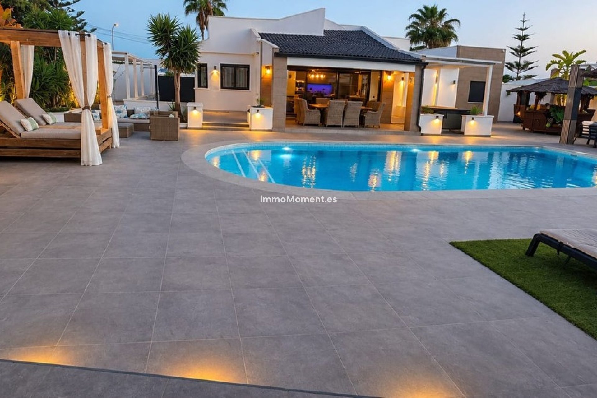 Resale - Detached villa - Torrevieja - Torrevieja Centro