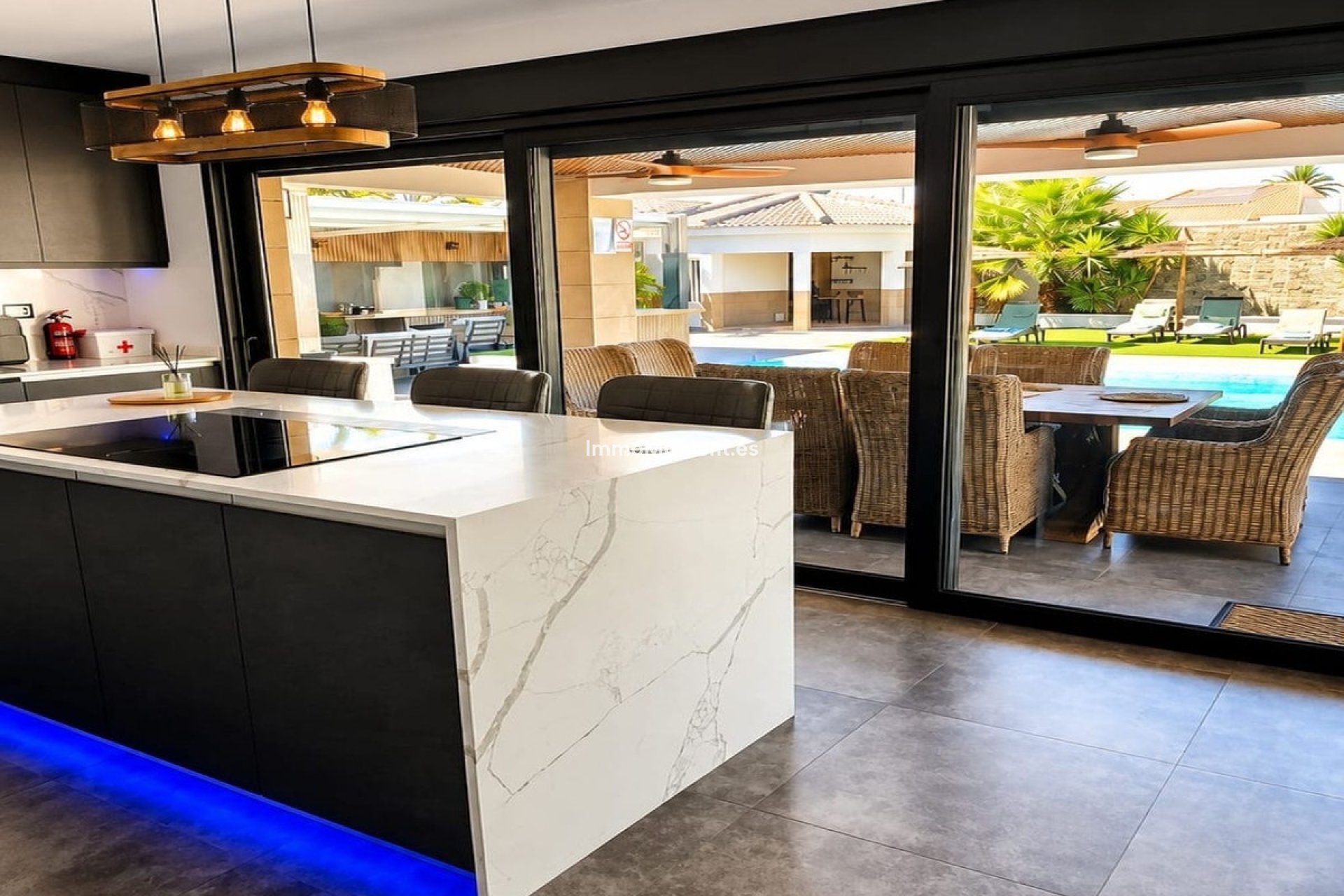 Resale - Detached villa - Torrevieja - Torrevieja Centro