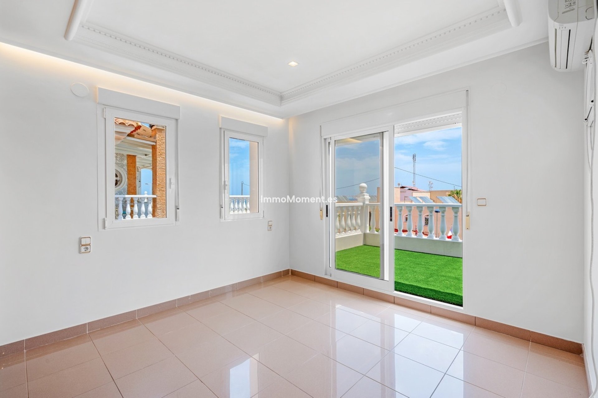 Resale - Detached villa - Torrevieja - Torrevieja Centro