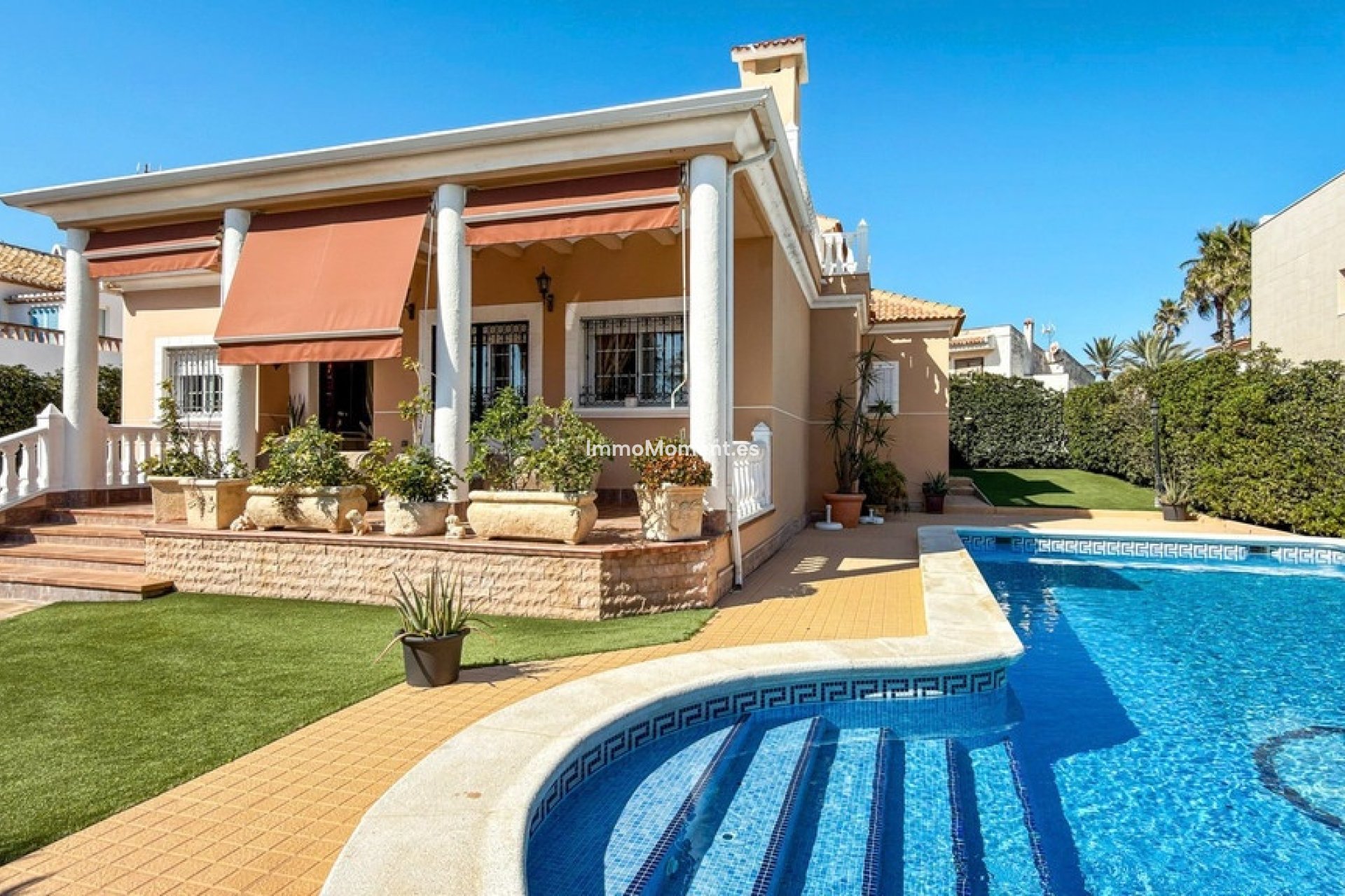 Resale - Detached villa - Torrevieja - Torrevieja Centro