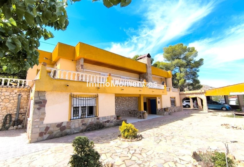 Resale - Detached villa - Yecla - Yecla Centro