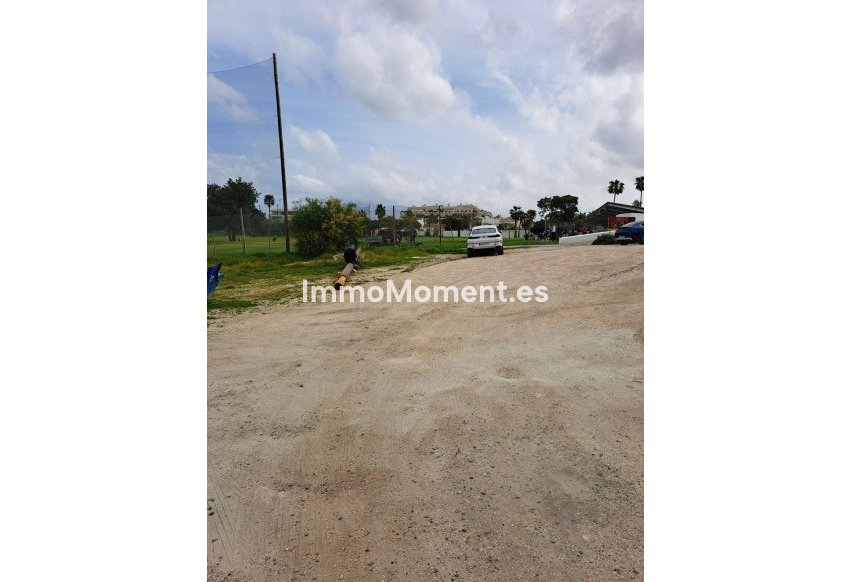 Resale - Land - Marbella - Guadalmina Alta