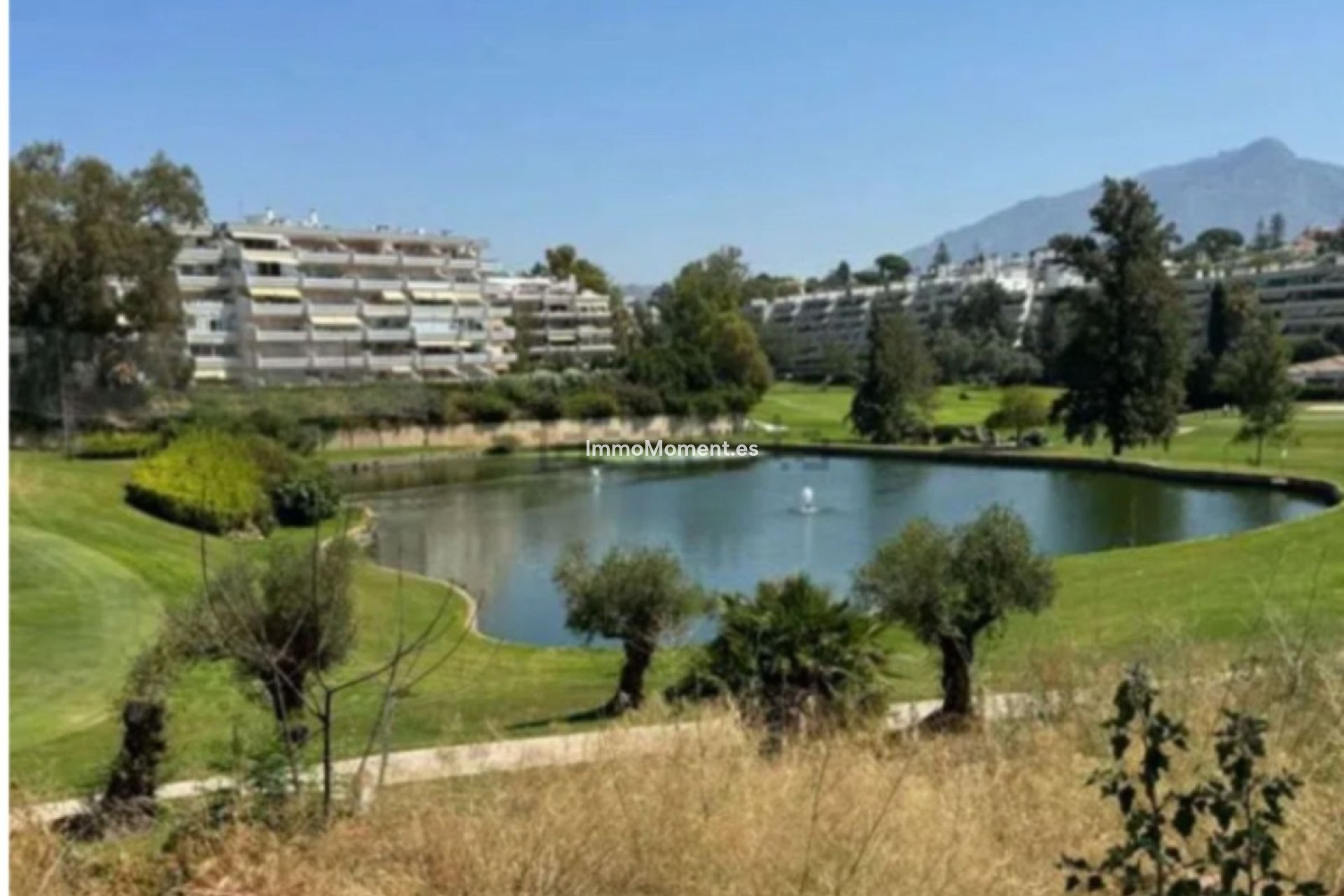 Resale - Land - Marbella - Guadalmina Alta