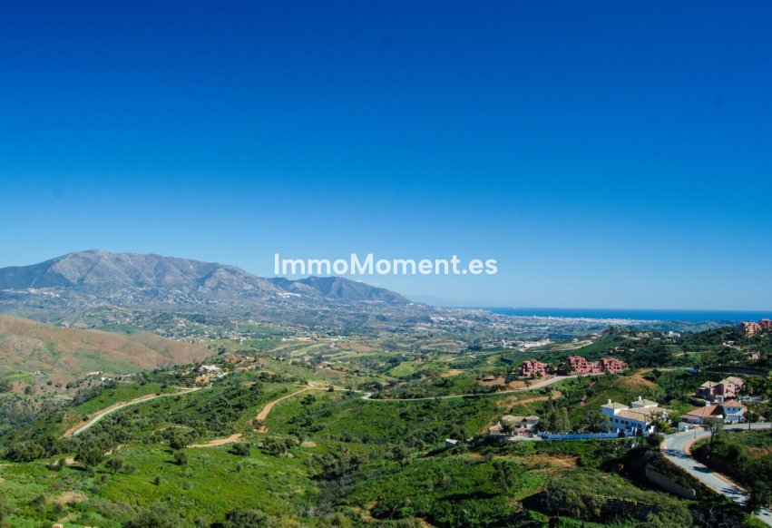 Resale - Land - Marbella - La Mairena