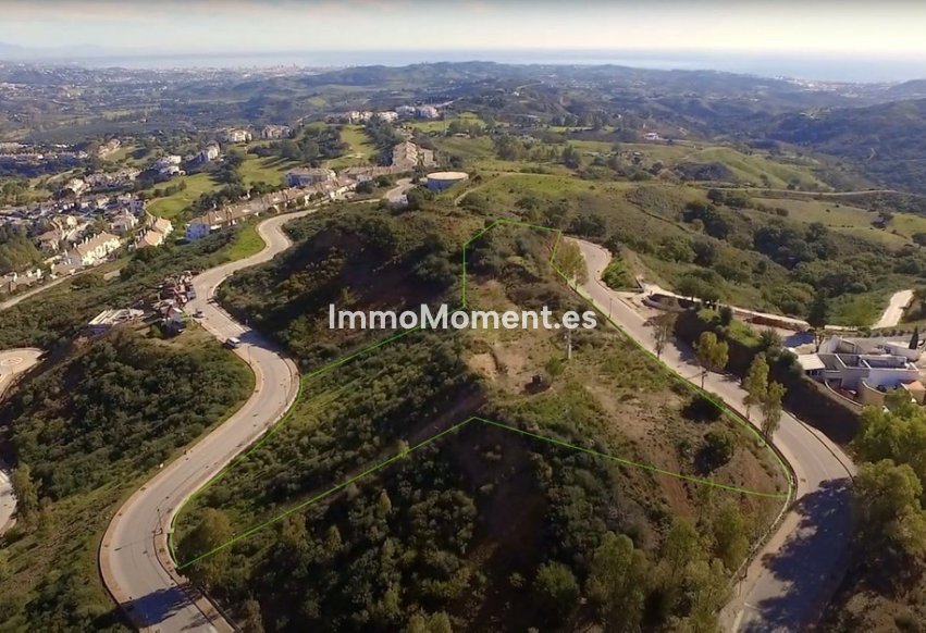 Resale - Land - Marbella - La Mairena