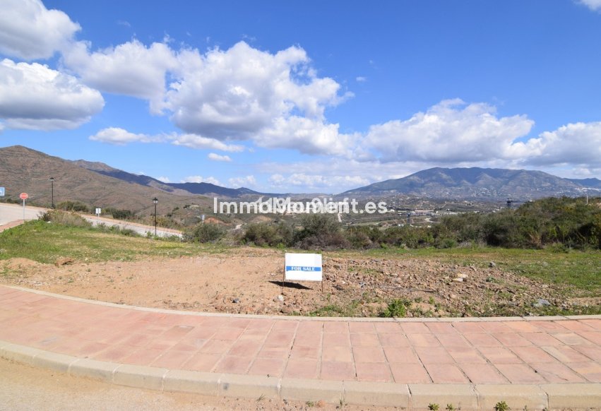 Resale - Land - Mijas - La Cala Golf