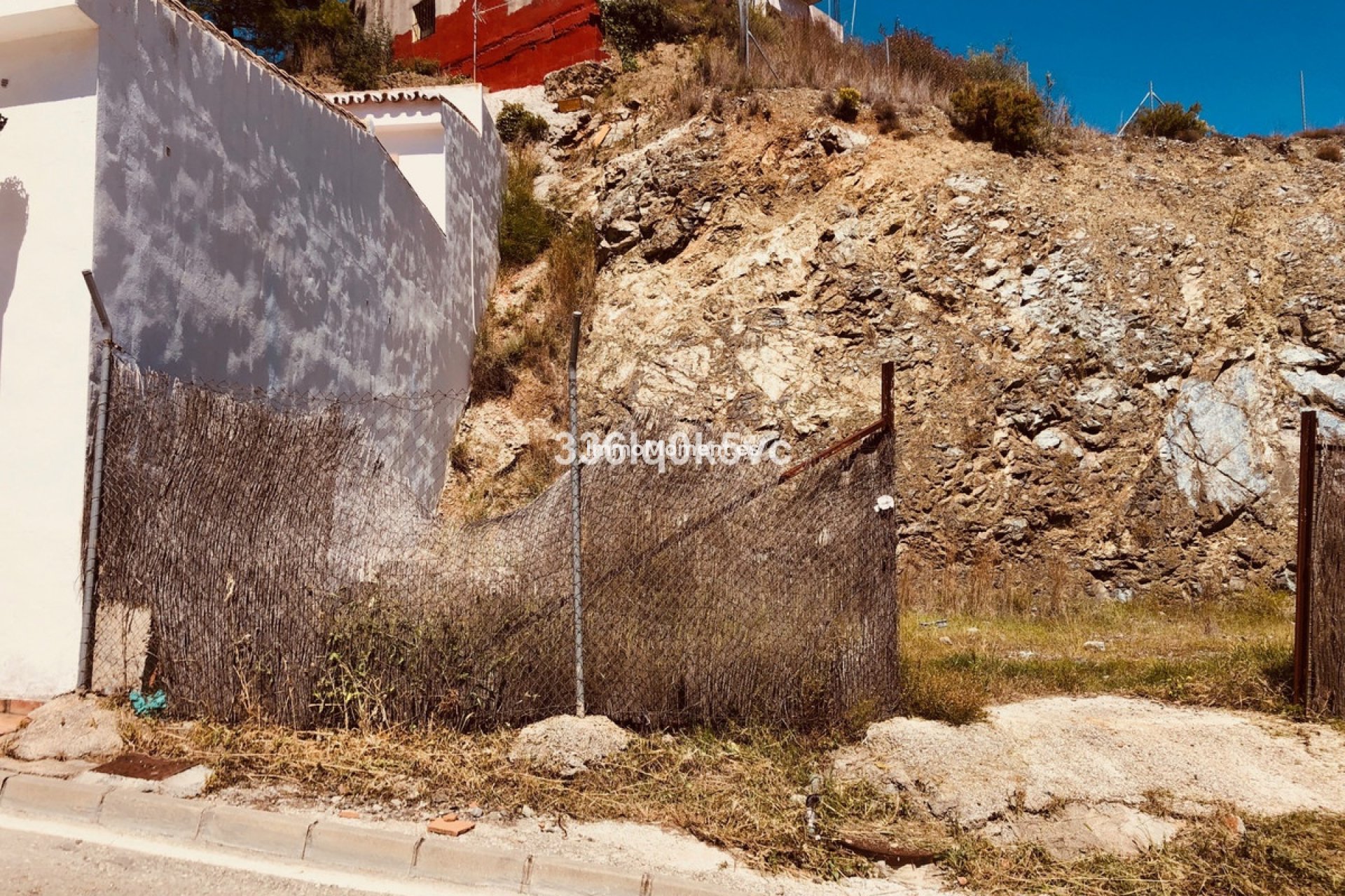 Resale - Plot - Benahavís - Benahavís Centro