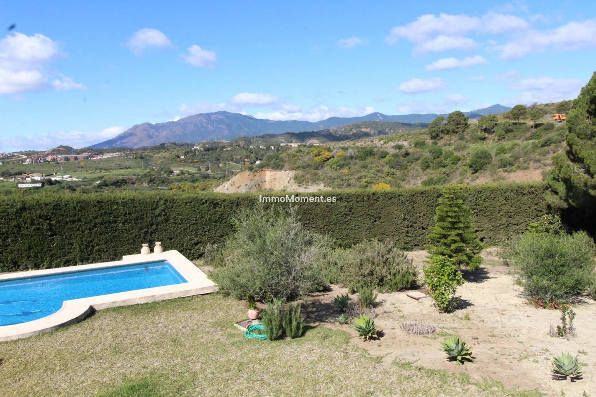 Resale - Plot - Benahavís - Benahavís Centro