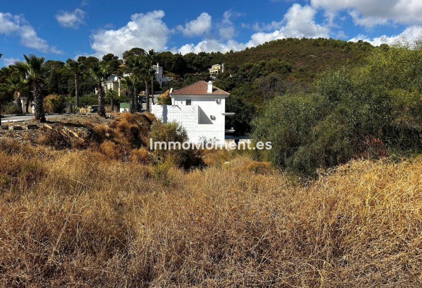 Resale - Plot - Estepona - Estepona Centro