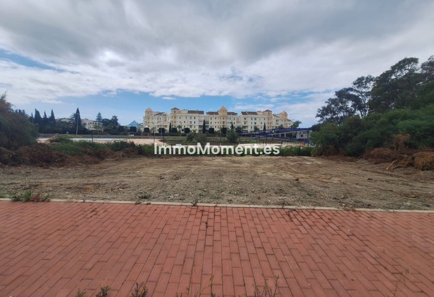 Resale - Plot - Estepona - Estepona Centro