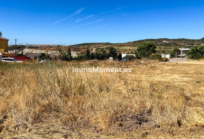 Resale - Plot - Estepona - Estepona Centro