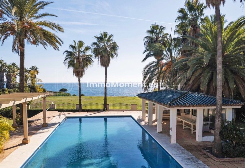 Resale - Plot - Estepona - Estepona Centro