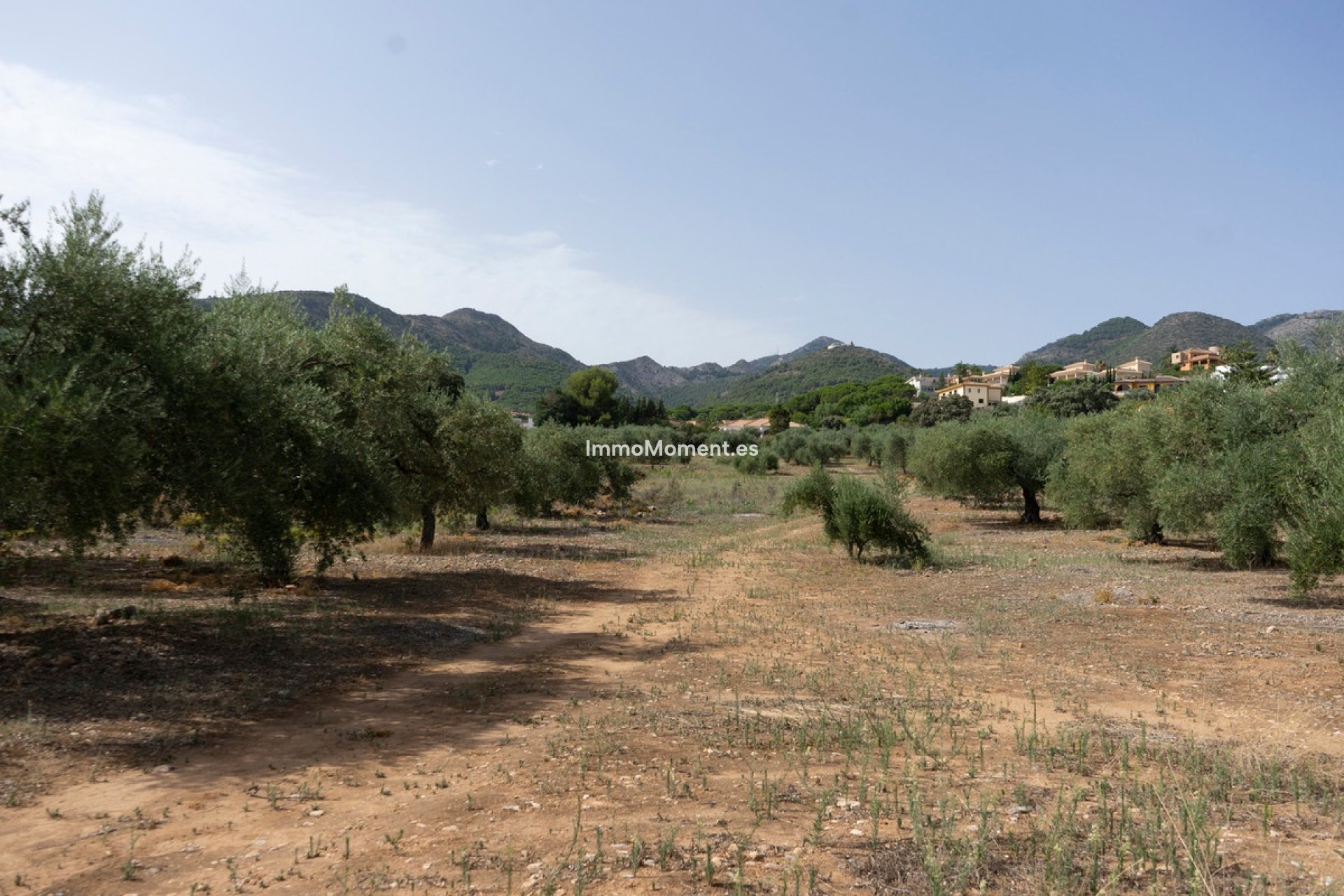 Resale - Plot - Inland  - Alhaurín de la Torre