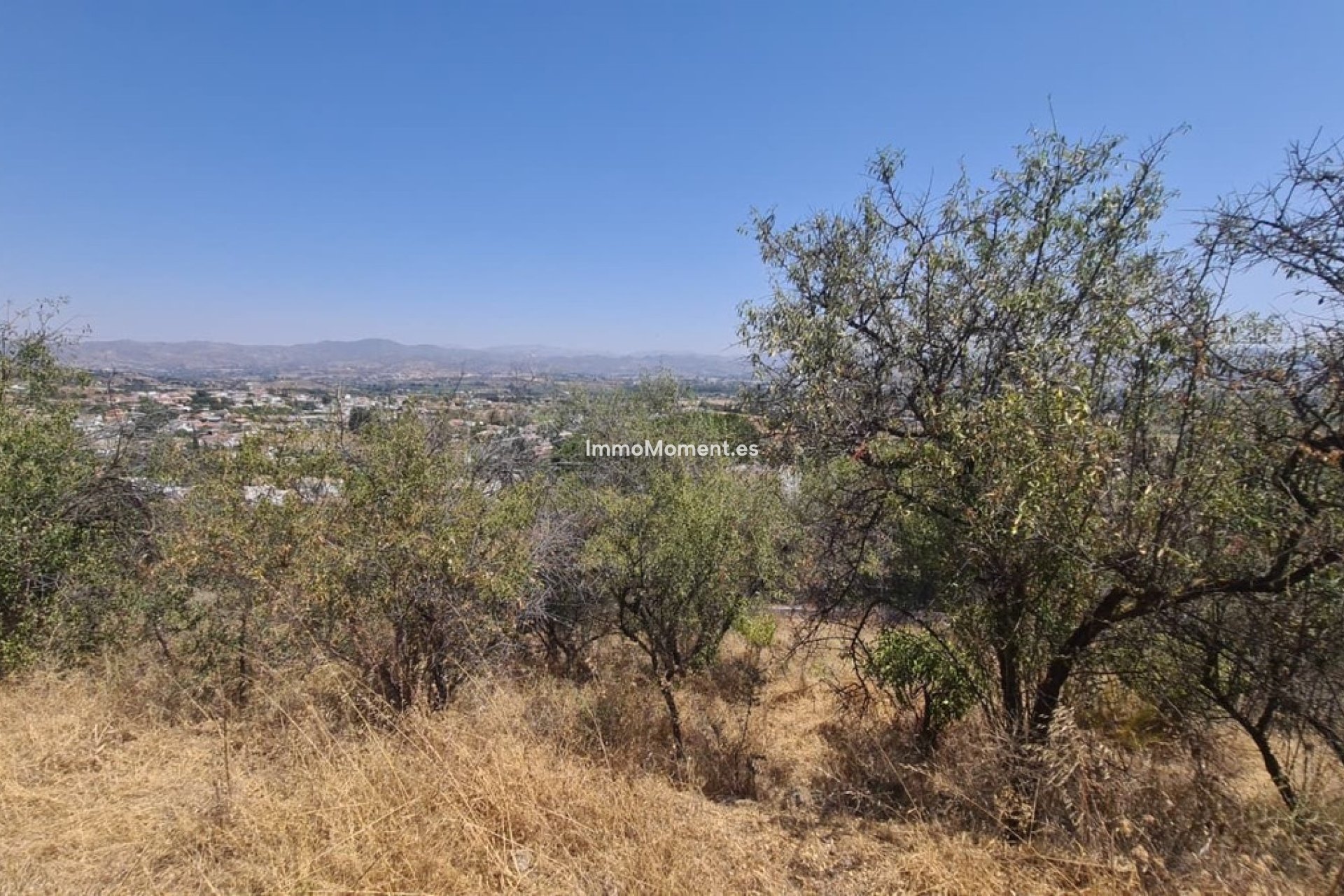 Resale - Plot - Inland  - Alhaurín de la Torre